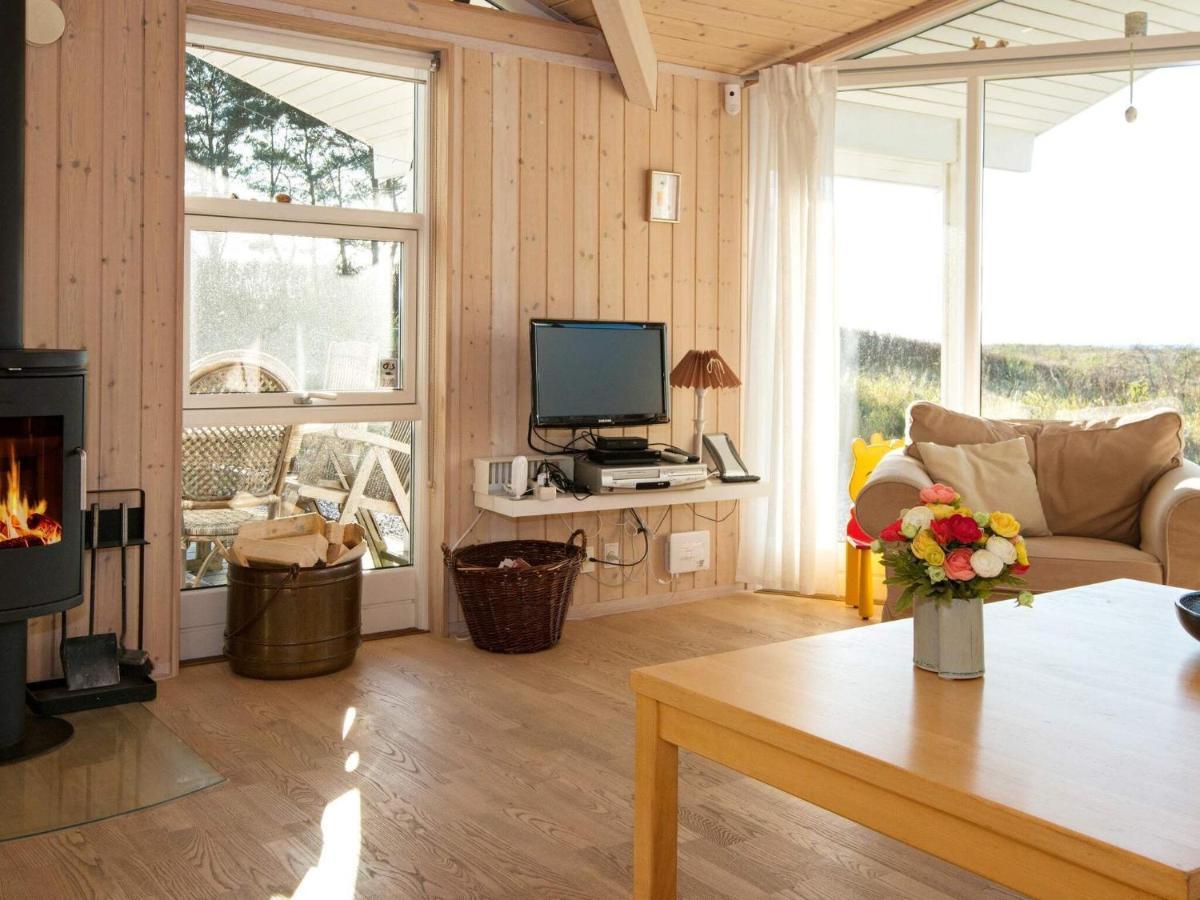 6 Person Holiday Home In Knebel Ørby 객실 사진